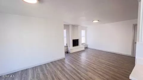 Living - 7013 Echo Cliffs Dr, El Paso, TX 79912 photo 3 of 4