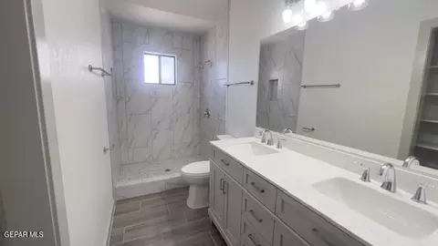 Bath - 7013 Echo Cliffs Dr, El Paso, TX 79912 photo 5 of 7