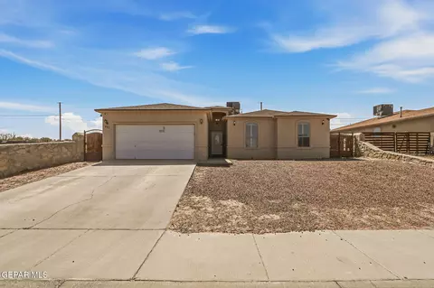 521 El Cerro Dr, Sunland Park, NM 88063