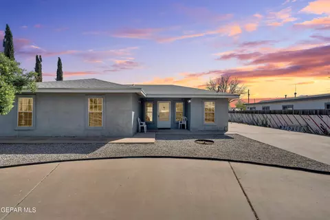172 Ennis St, El Paso, TX 79928