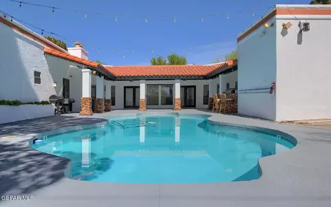 616 Mount Cristo Rey Ln, El Paso, TX 79922