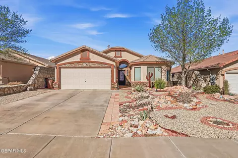2519 Silver Hawk Ave, Las Cruces, NM 88011