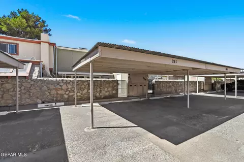 211 Montego Bay Dr, El Paso, TX 79912