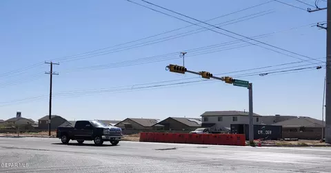 820 Nuevo Hueco Tanks Rd, El Paso, TX 79927