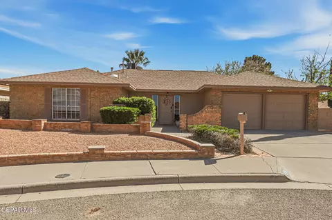 1721 Vista Real Dr, El Paso, TX 79935