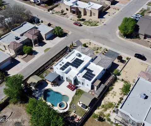 View/Area - 1024 Maximo St, El Paso, TX 79932 photo 3 of 8