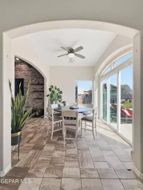 Dining - 1024 Maximo St, El Paso, TX 79932 photo 4 of 4