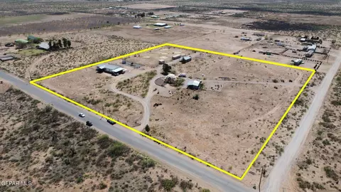 1455 Desert Aire Dr #1 & 2, Chaparral, NM 88081