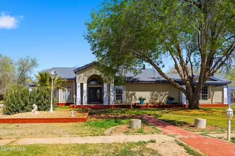 14500 N Loop Dr, Clint, TX 79836