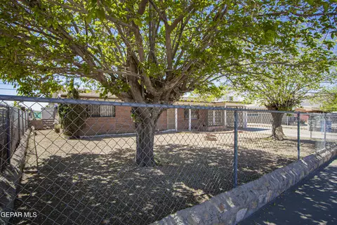 5828 Flounder, El Paso, TX 79924