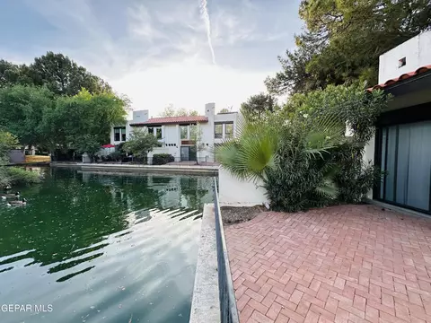 620 Lakeway Dr, El Paso, TX 79932