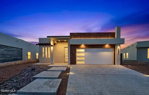7405 Norte Mesa Ln, El Paso, TX 79934