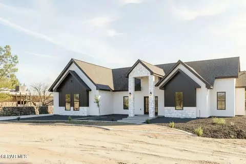 13264 Nacho Alvarado Dr, Clint, TX 79836