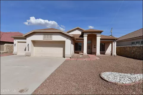 7380 9th St, Canutillo, TX 79835