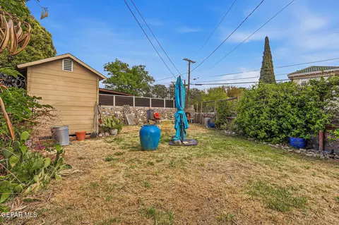Exterior - 700 E Baltimore Dr, El Paso, TX 79902 photo 8 of 15