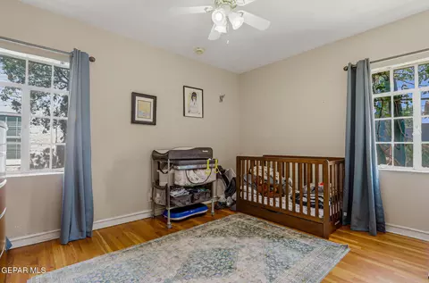 Bedroom - 700 E Baltimore Dr, El Paso, TX 79902 photo 2 of 5
