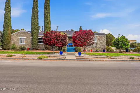 700 E Baltimore Dr, El Paso, TX 79902