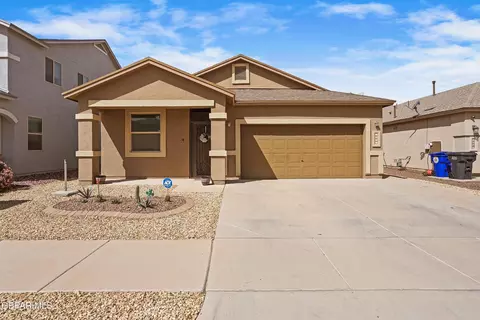 1041 Firebolt Pl, El Paso, TX 79928