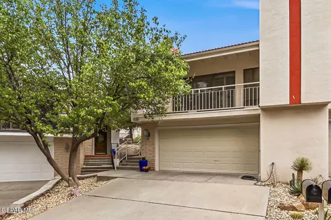 5733 Mira Grande Dr, El Paso, TX 79912