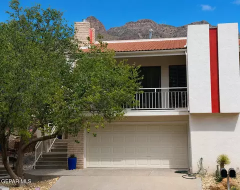 5733 Mira Grande Dr, El Paso, TX 79912