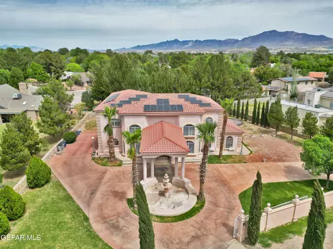 861 Country Club Rd, El Paso, TX 79932