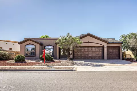 13574 Emerald Falls Dr, Horizon City, TX 79928