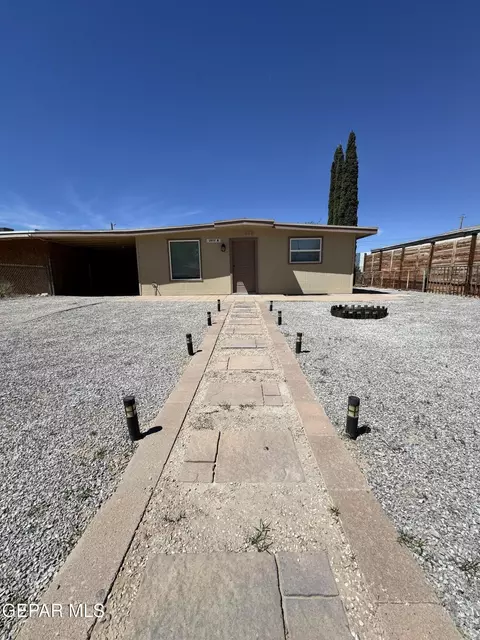 3977 Las Casitas #B, El Paso, TX 79938