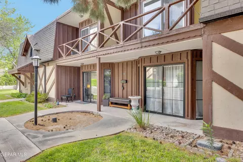 500 Thunderbird Dr #105, El Paso, TX 79912