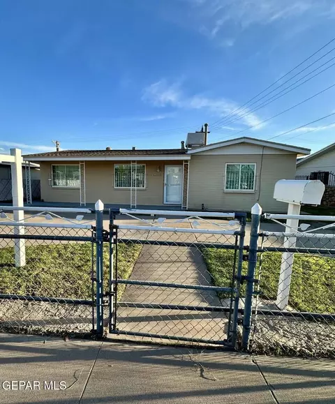 7566 Matamoros Dr, El Paso, TX 79915