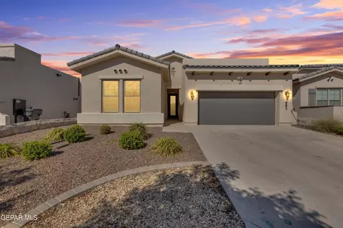 991 Hull St, El Paso, TX 79928