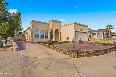 11665 Diana Lynn Ct, El Paso, TX 79936