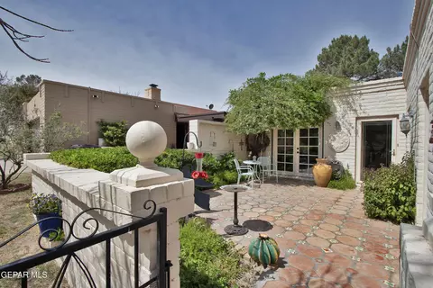 116 N Trevino Rd, Santa Teresa, NM 88008