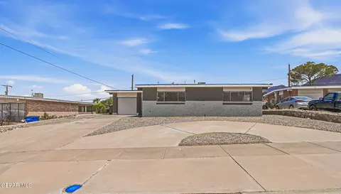 313 Mardi Gras Dr, El Paso, TX 79912