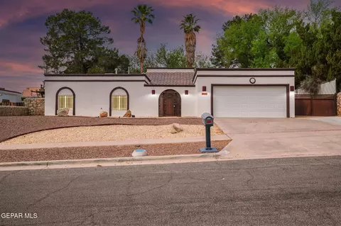 6625 Tarascas Dr, El Paso, TX 79912