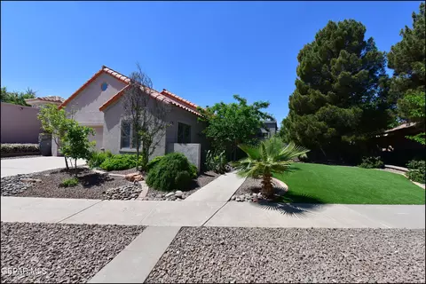 4575 Weeping Willow Dr, El Paso, TX 79922