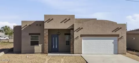 331 Apodaca Rd, Socorro, TX 79927