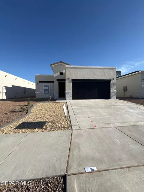15057 Resolve Dr, El Paso, TX 79938