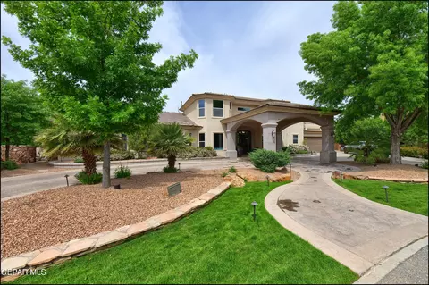5533 Woodfield Dr, El Paso, TX 79932