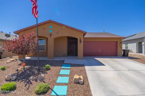 5943 Applewood St, Santa Teresa, NM 88008