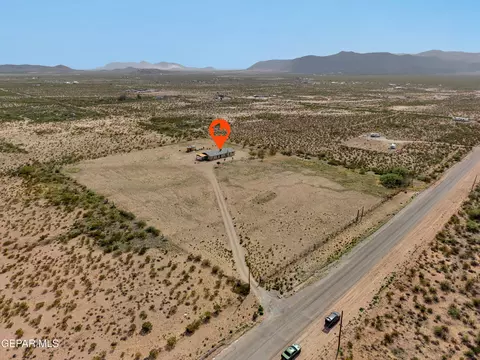 17474 Arratia Ave, El Paso, TX 79938
