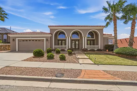 6320 Franklin Bluff Dr, El Paso, TX 79912