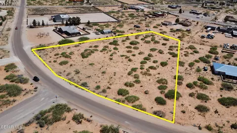14000 Fort Defiance Dr, El Paso, TX 79938