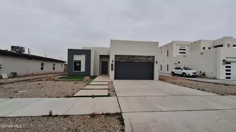 10256 Iron Hollow St, Socorro, TX 79927