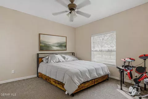 Bedroom - 617 Wallace Rd, Anthony, NM 88021 photo 3 of 5