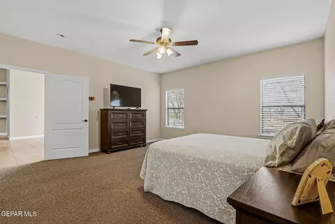Bedroom - 617 Wallace Rd, Anthony, NM 88021 photo 2 of 5