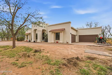 Exterior - 617 Wallace Rd, Anthony, NM 88021 photo 6 of 14