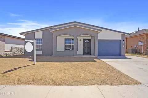 624 Villa Victoria Dr, Horizon City, TX 79928