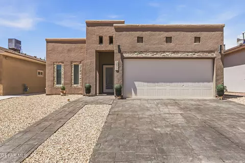 3877 Loma Dante Dr, El Paso, TX 79938