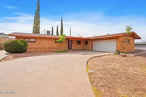 4208 Hampshire Ln, El Paso, TX 79902