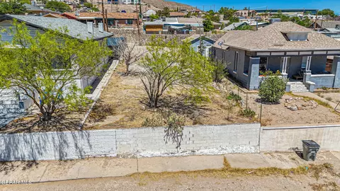 2111 Tremont Ave, El Paso, TX 79930